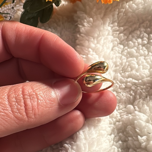 Teardrop Earrings and Ring Set 18 k Solid Gold - Picture 14 of 17